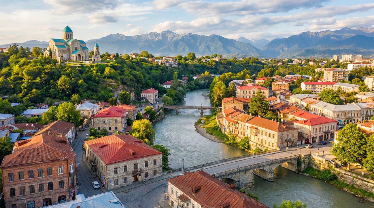 בטומי - כותאיסי והרובע היהודי - מערת נטיפים - בקוריאני