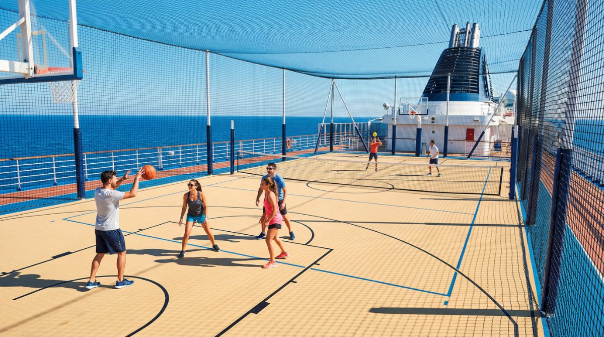 שייט בים - יום כיף באונייה