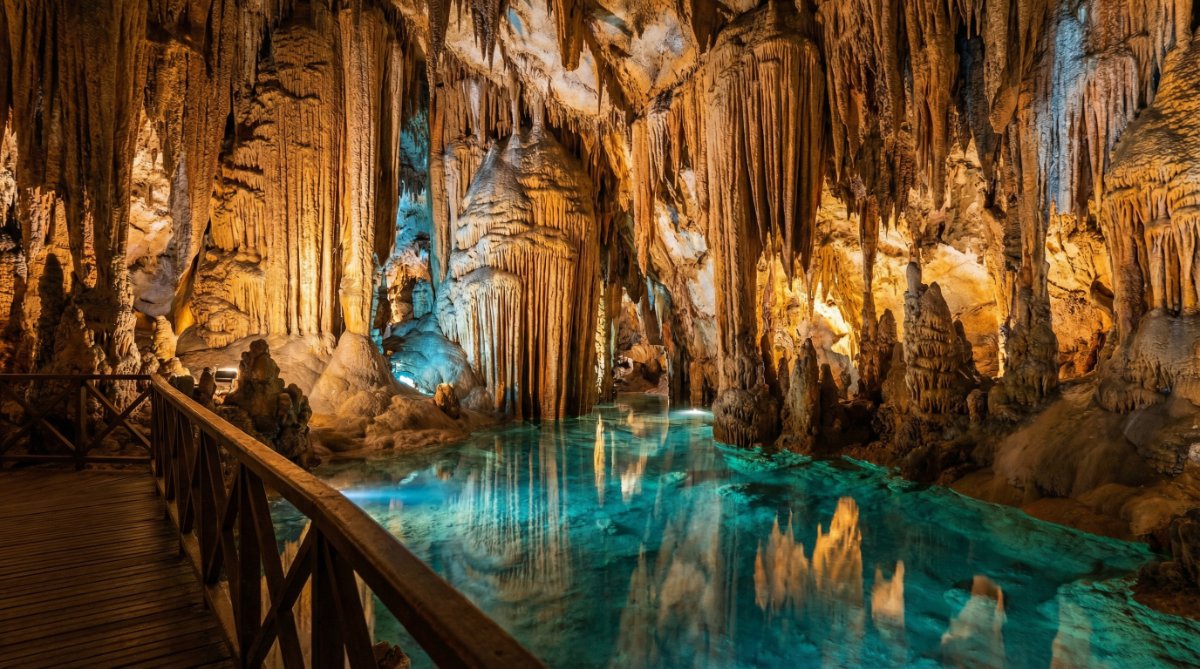 אובידוש - מערת נטיפים מירה דה איירה - נזארה - פורטו